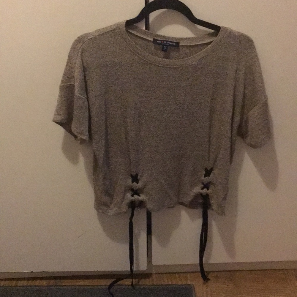 Beige/grey Top - Picture 2 of 4